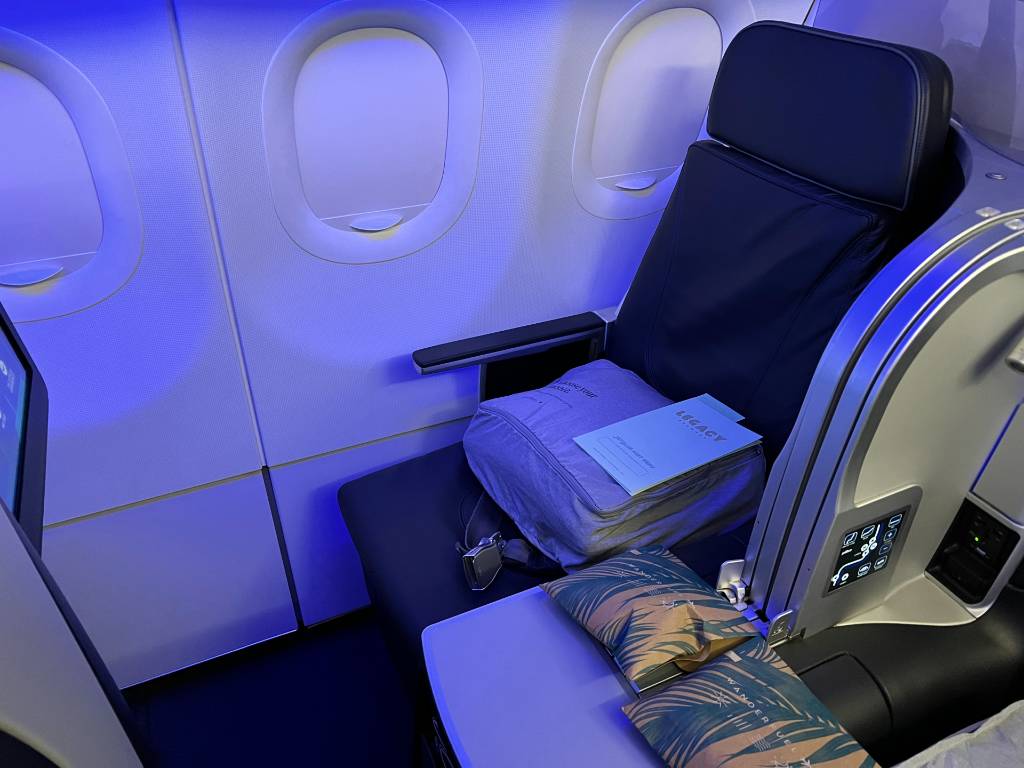 JetBlue seat in Mint